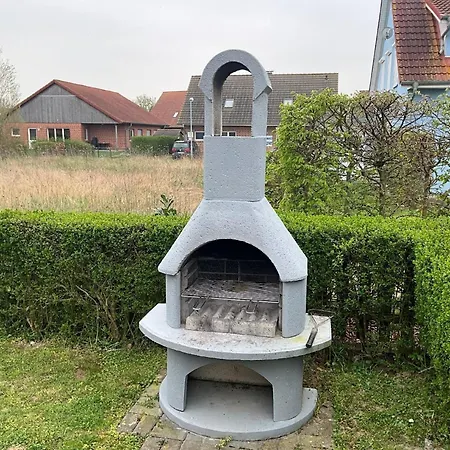 بيت للعطل In Hoben Mit Grill Und Terrasse *