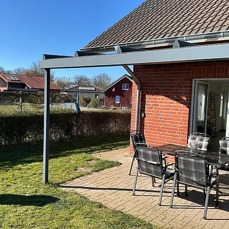 Holiday home In Hoben Mit Grill Und Terrasse Zierow